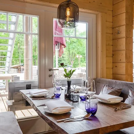 公寓 Bergwaldsuites *