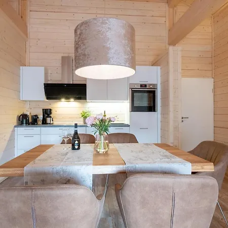 Bergwaldsuites 公寓 *