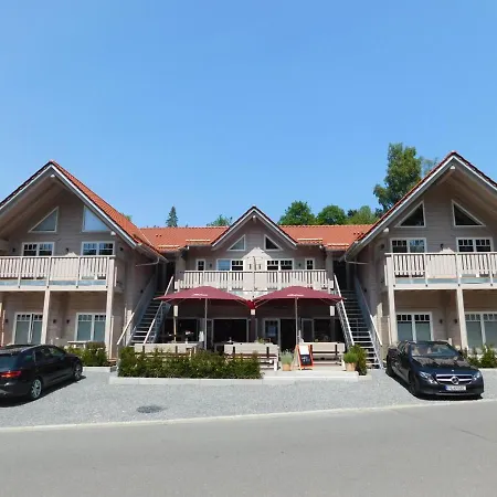 Bergwaldsuites 아파트