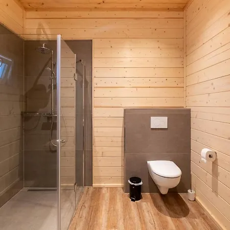 公寓 Bergwaldsuites *