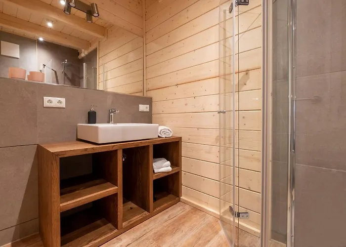 아파트 Bergwaldsuites *