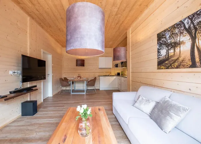 Bergwaldsuites 아파트 시르케